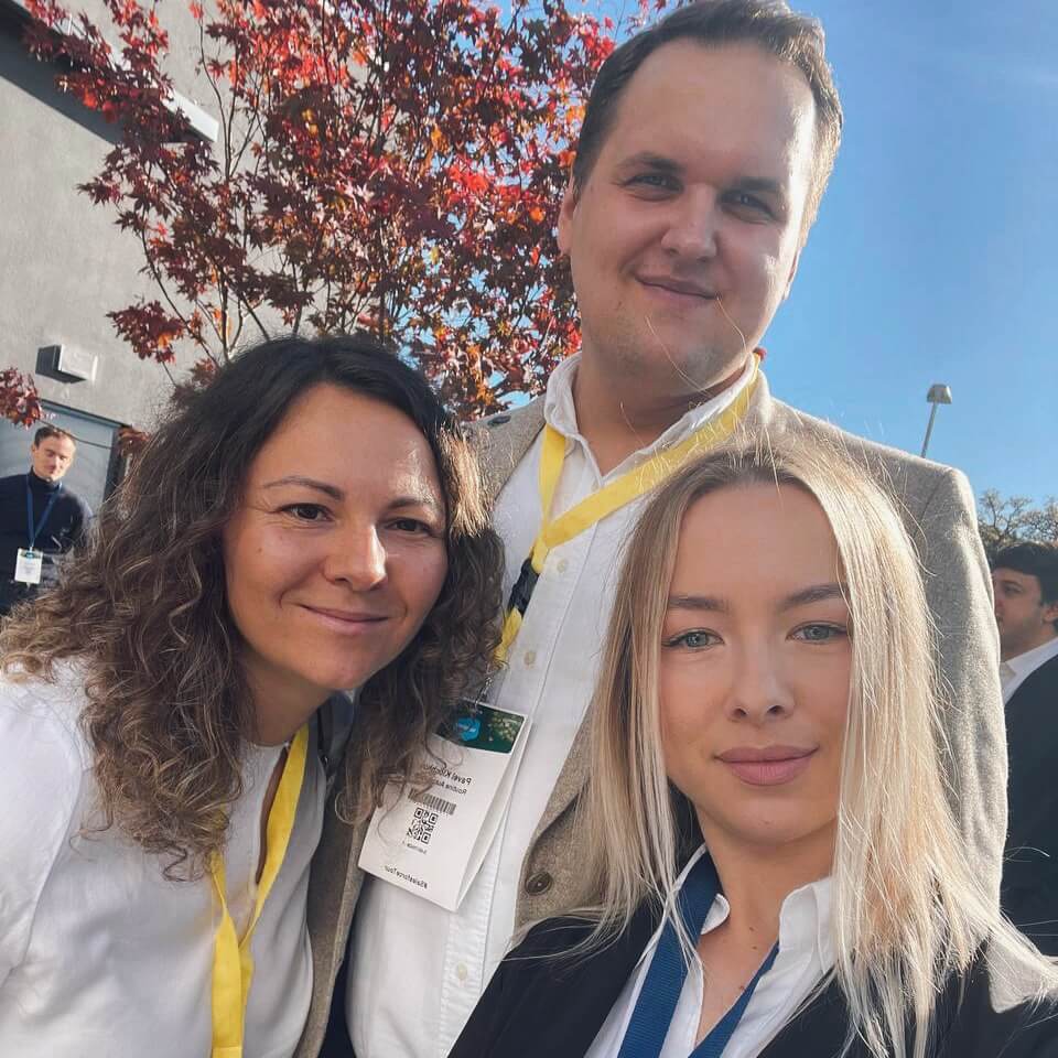 Kuva Pavel Klachkousta ja Maria Borakhavasta Salesforce World Tour Zurich -tapahtumassa