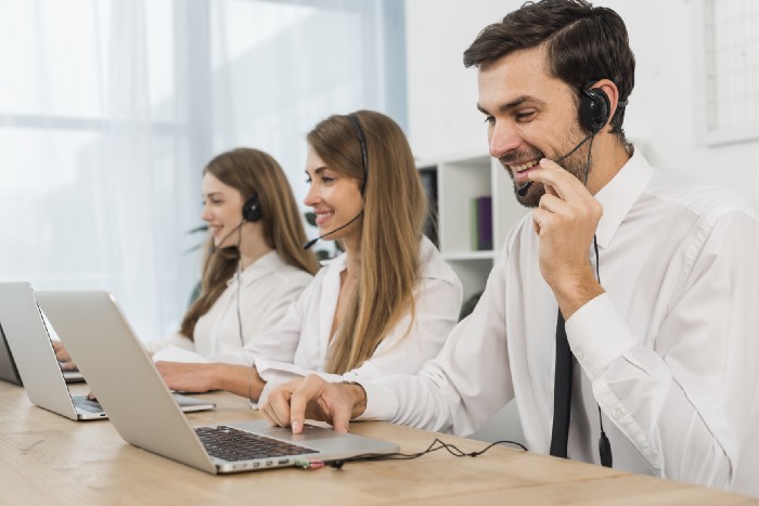Salesforce Work.com: mitä työkaluja voit käyttää turvalliseen ja tuottavaan asiakasviestintään?