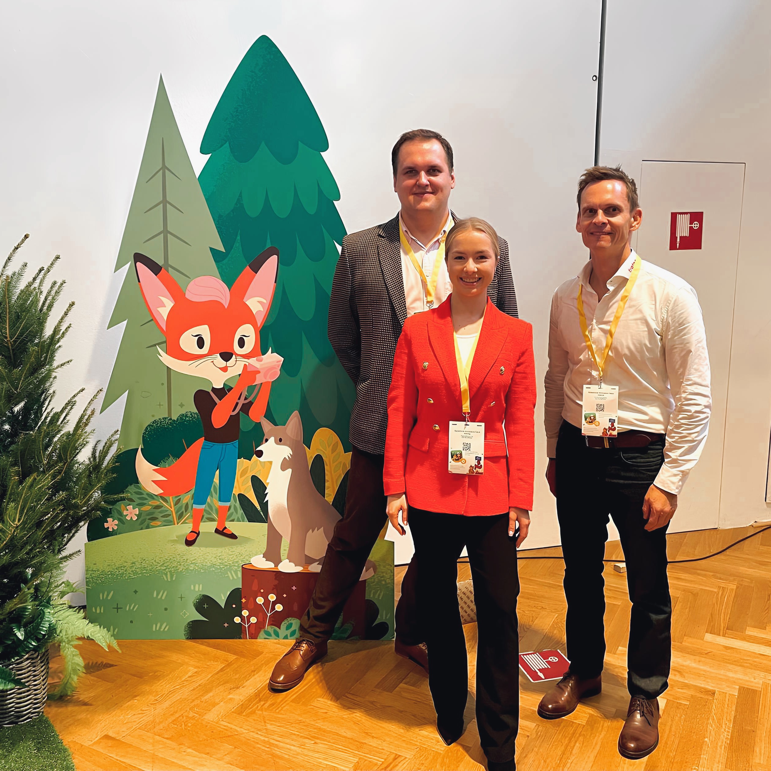 Salesforce World Tour Vienna photo of Pavel Klachkou and Maria Borakhava nad Client